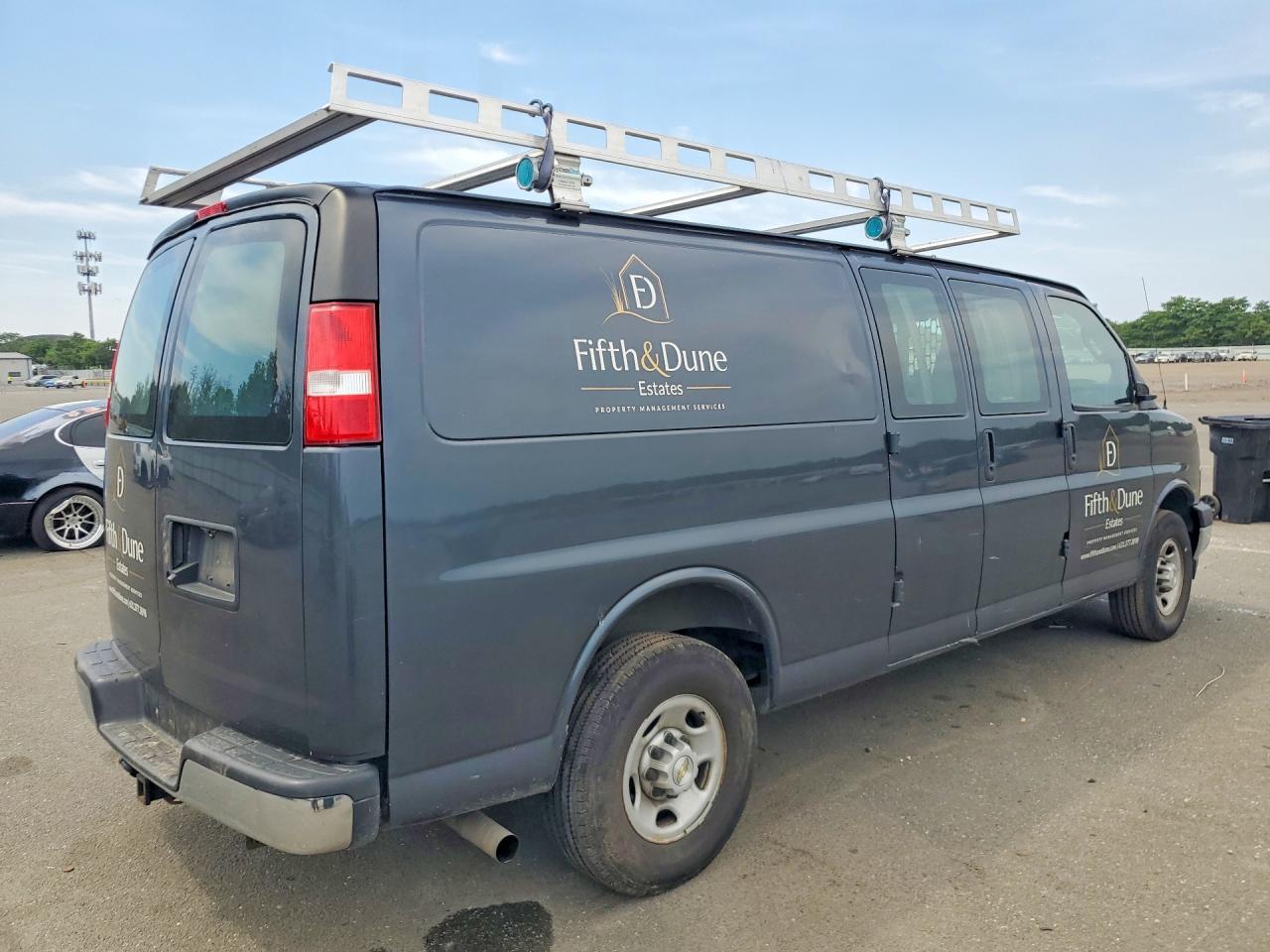 1GCWGBF73M1313100 · 2021 CHEVROLET EXPRESS G2500 · 3/13