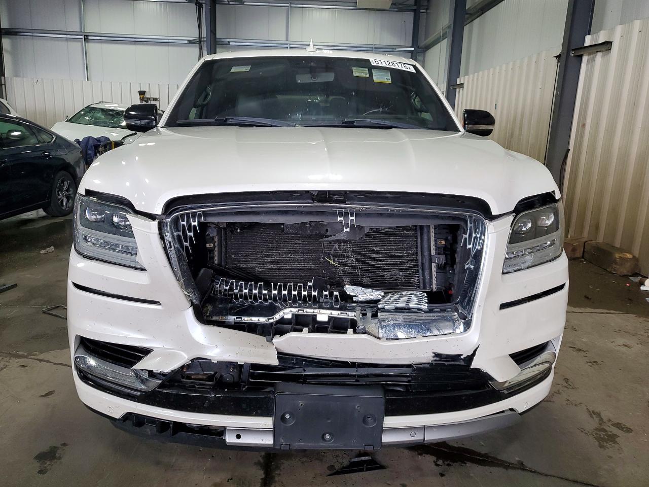 5LMJJ2LT3JEL02589 · 2018 LINCOLN NAVIGATOR · 5/13