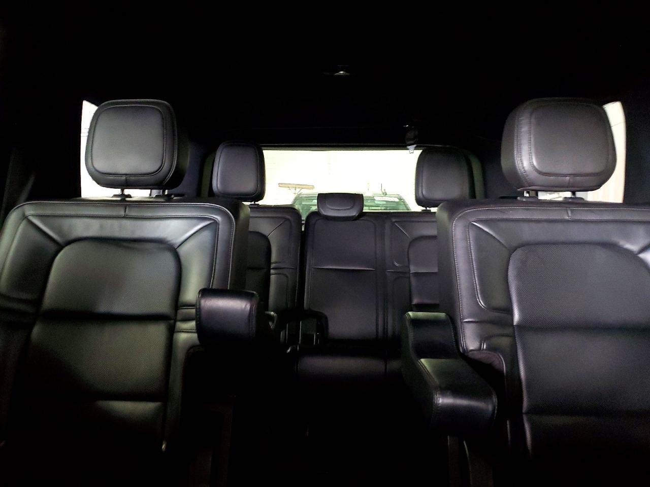 5LMJJ2LT3JEL02589 · 2018 LINCOLN NAVIGATOR · 10/13