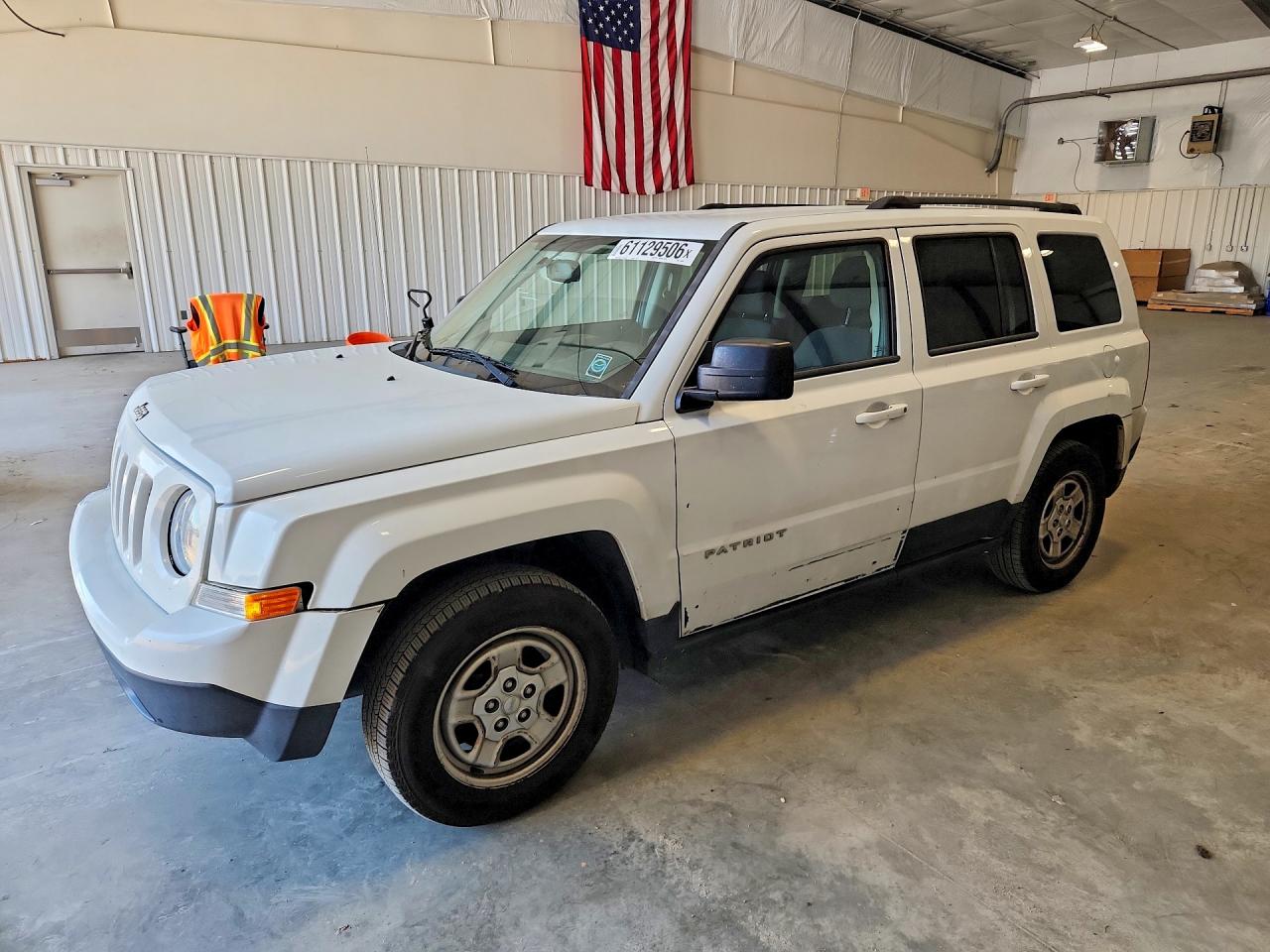 1C4NJPBA2GD743506 · 2016 JEEP PATRIOT