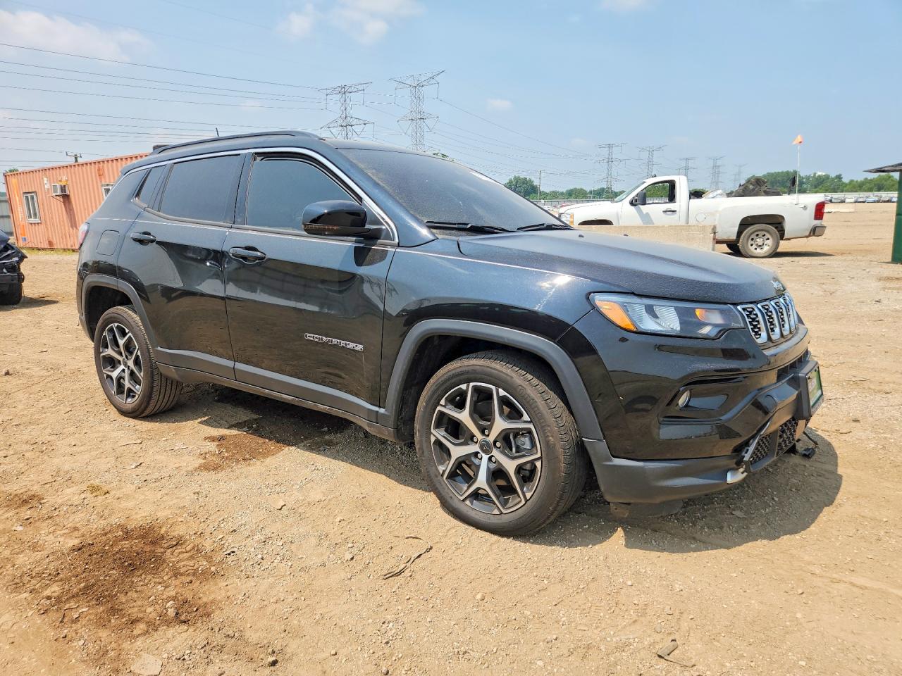 3C4NJDCN6ST520842 · 2025 JEEP COMPASS · 4/13