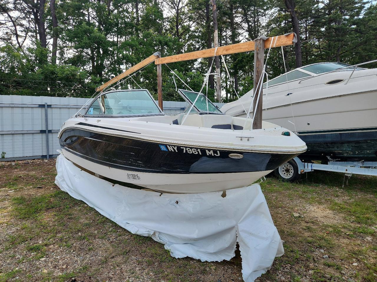 FGBV0686B313 · 2013 CHAPARRAL BOAT