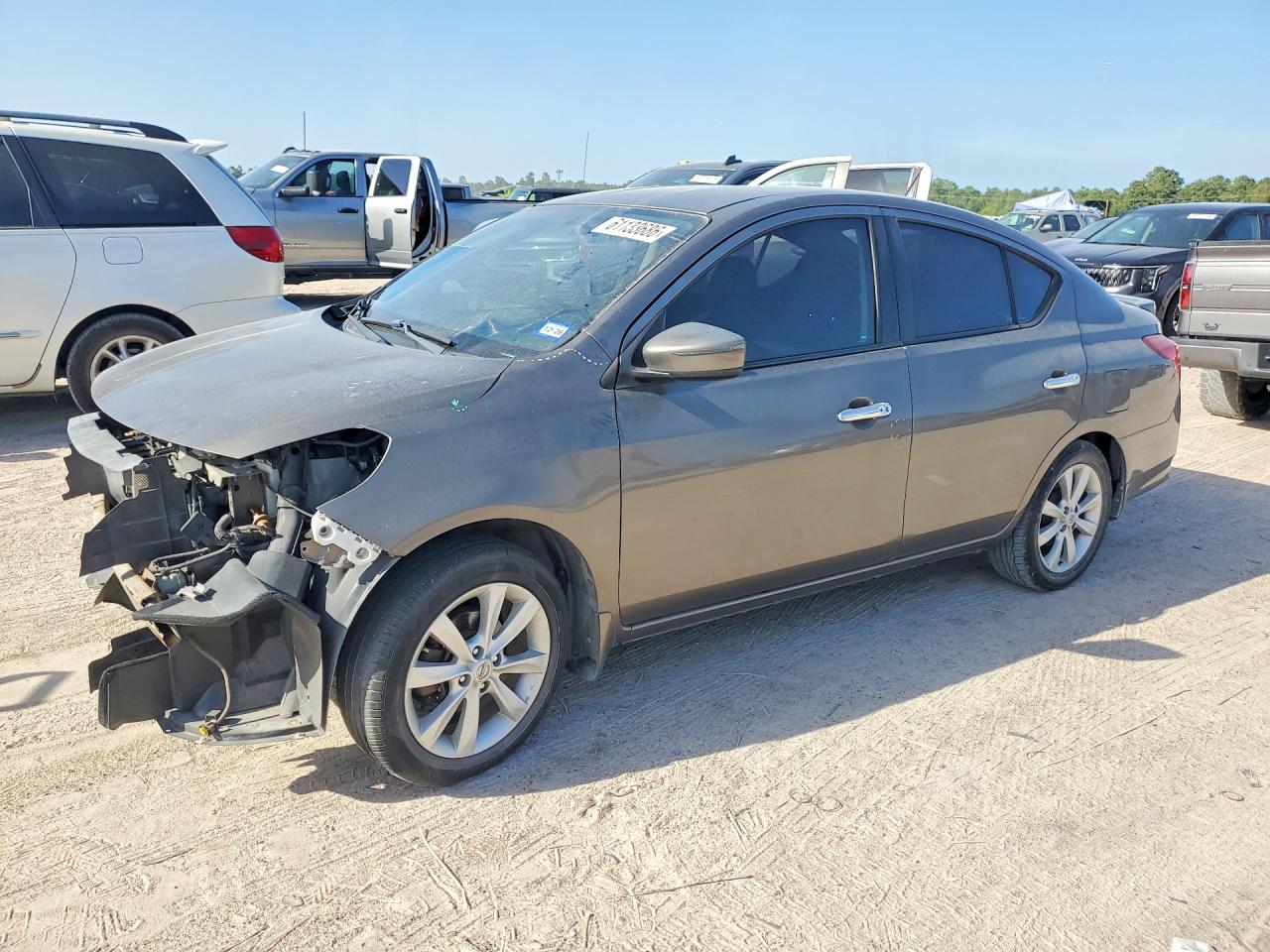 3N1CN7AP7FL800232 · 2015 NISSAN VERSA