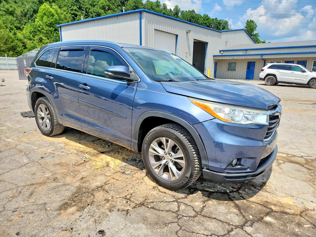 5TDKKRFH0ES010424 · 2014 TOYOTA HIGHLANDER · 4/13
