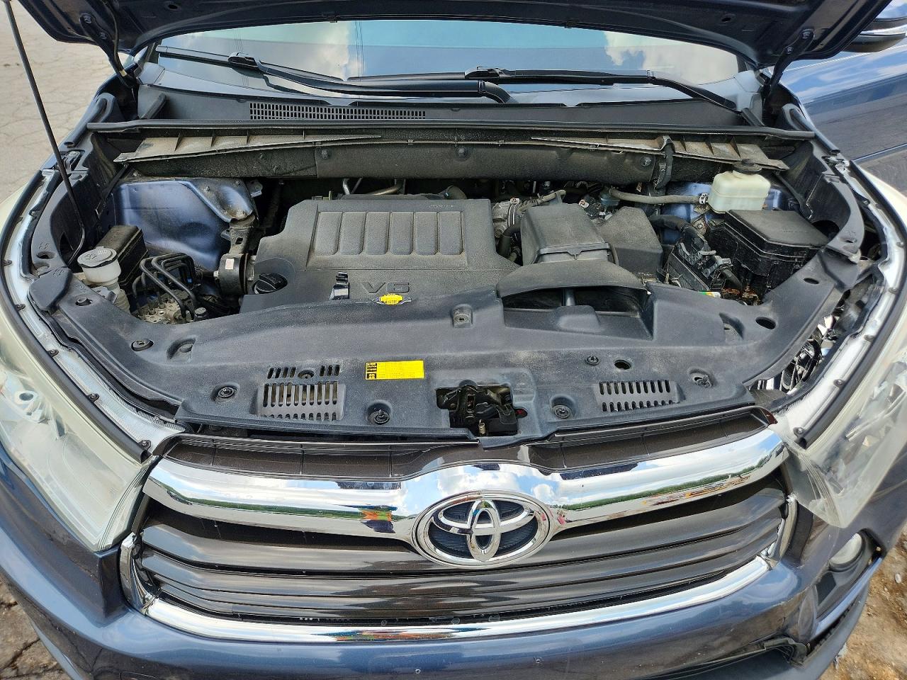 5TDKKRFH0ES010424 · 2014 TOYOTA HIGHLANDER · 12/13