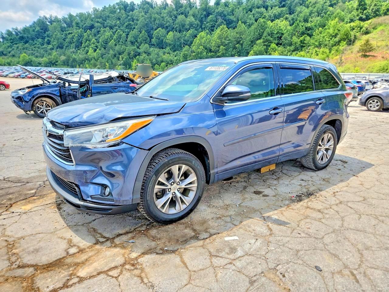 2014 TOYOTA HIGHLANDER