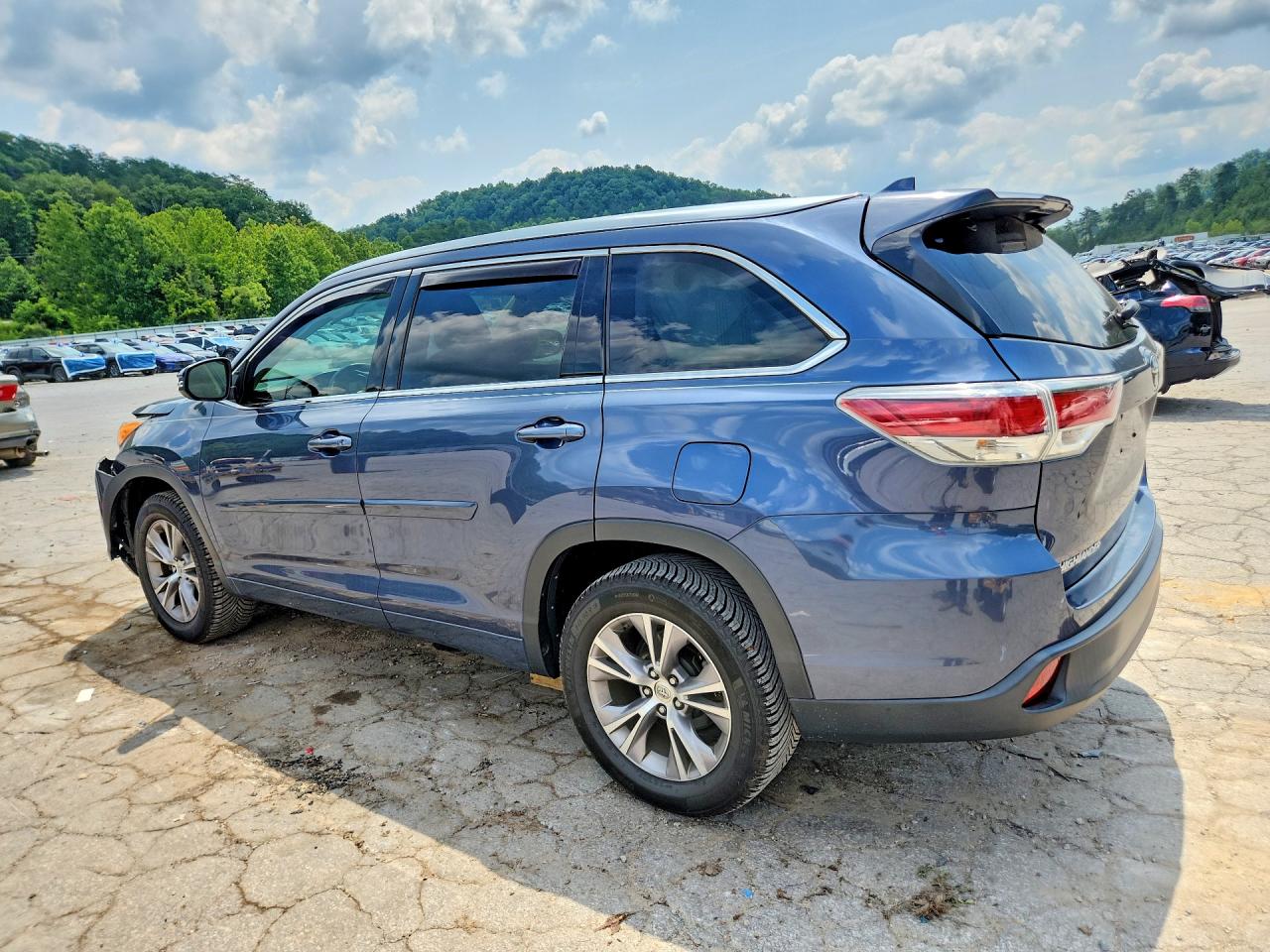 5TDKKRFH0ES010424 · 2014 TOYOTA HIGHLANDER · 2/13
