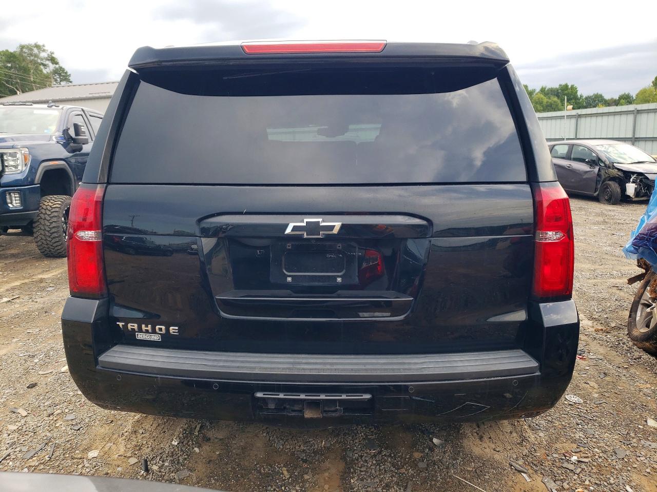 1GNSKBKC3JR345582 · 2018 CHEVROLET TAHOE · 6/13