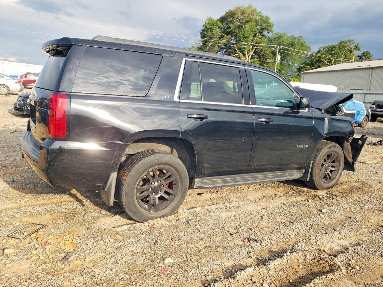 1GNSKBKC3JR345582 · 2018 CHEVROLET TAHOE · 3/13