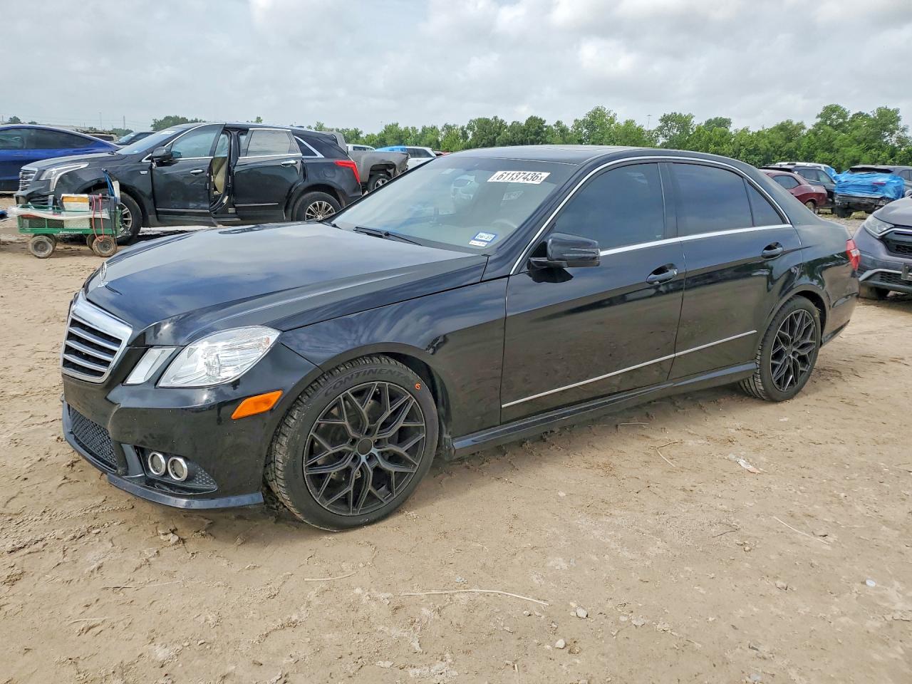 WDDHF8HB7AA085801 · 2010 MERCEDES-BENZ E