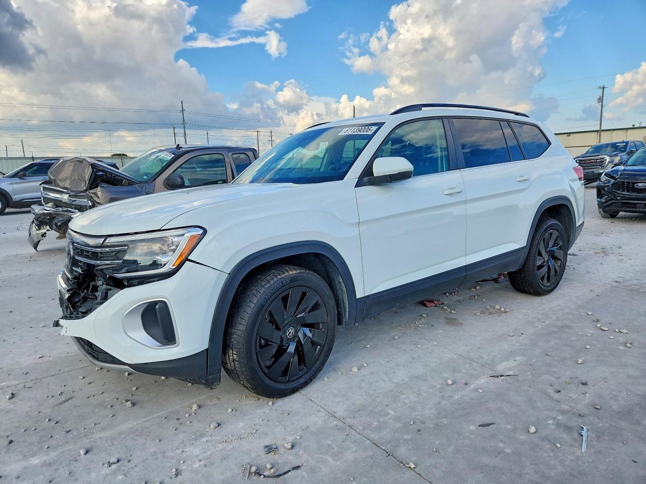 1V2JR2CA8RC532245 · 2024 VOLKSWAGEN ATLAS