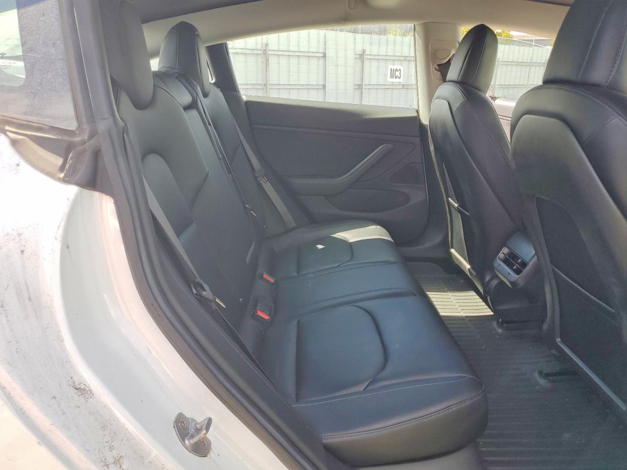 5YJ3E1EA1JF013218 · 2018 TESLA MODEL 3 · 10/12