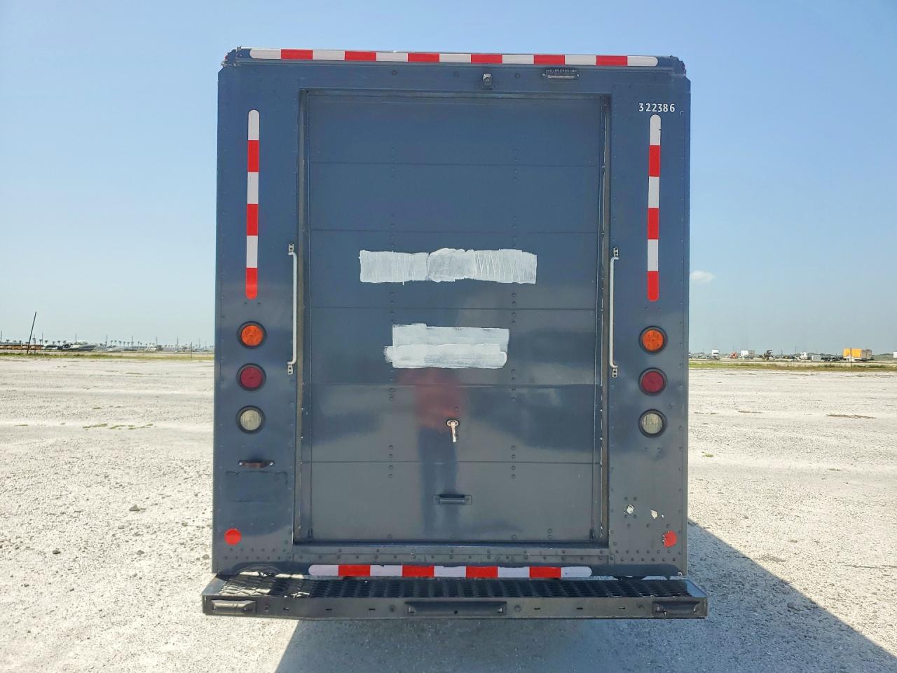 1F65F5KN8L0A03469 · 2020 FORD F59 · 6/13