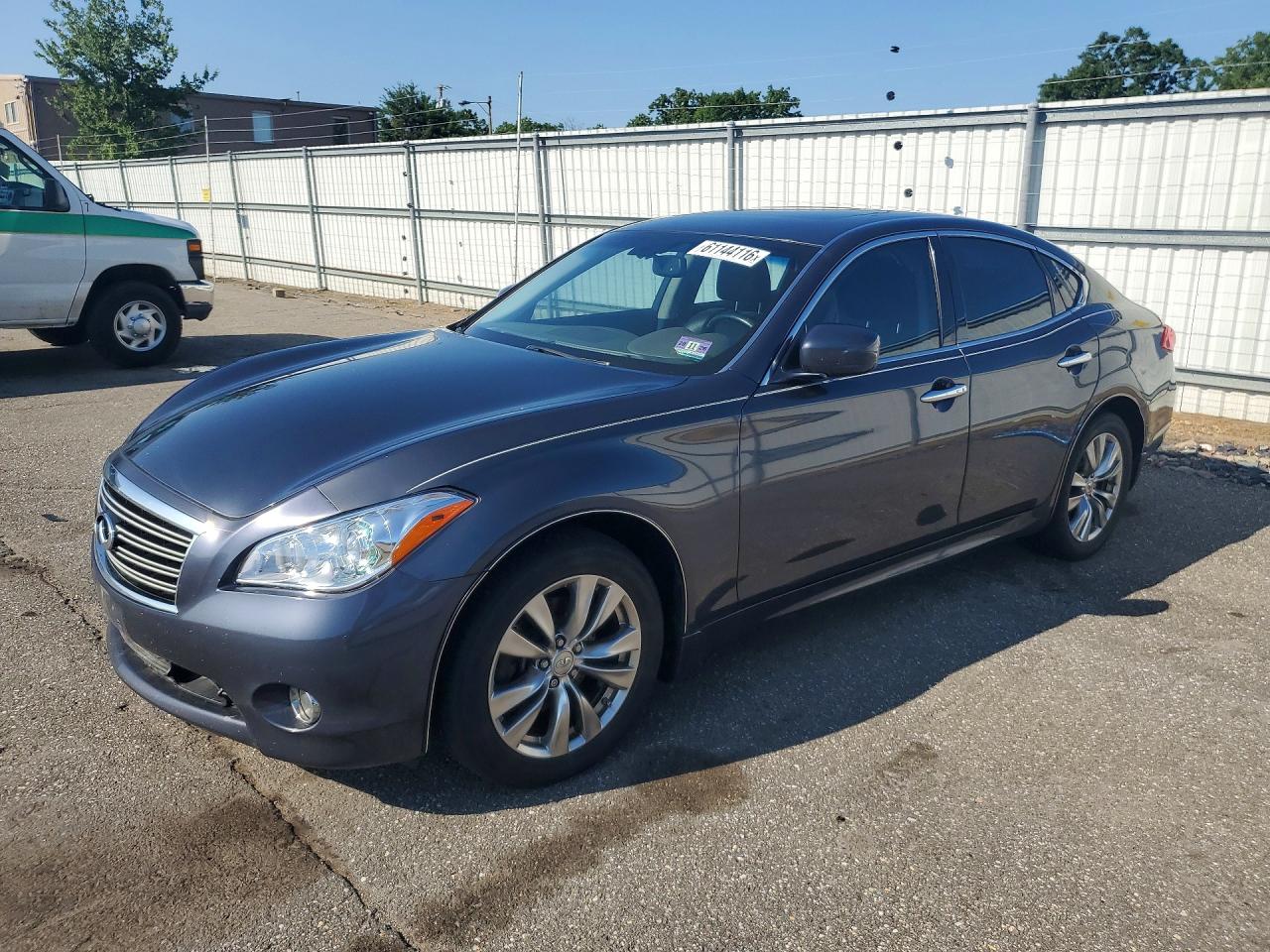 JN1BY1AR6BM375880 · 2011 INFINITI M37
