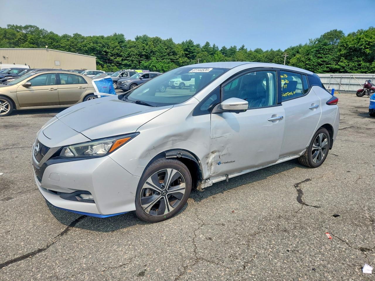 1N4BZ1CP8KC320817 · 2019 NISSAN LEAF
