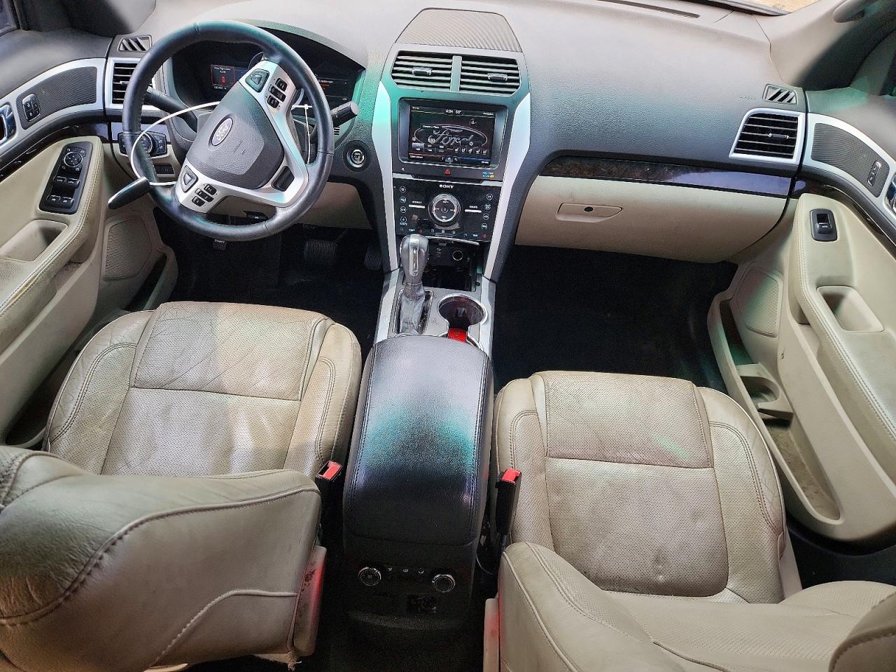 1FM5K8F83FGA40452 · 2015 FORD EXPLORER · 8/13