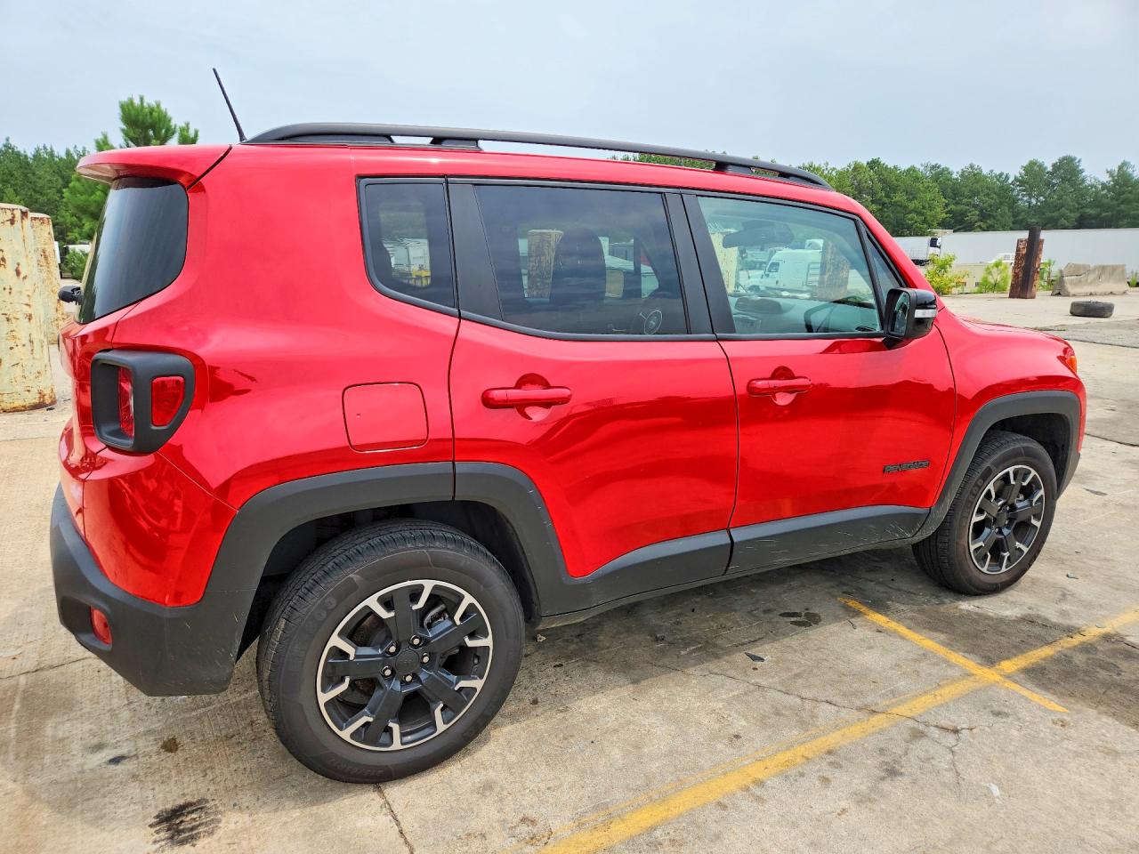 ZACNJDB10PPP69230 · 2023 JEEP RENEGADE · 3/13