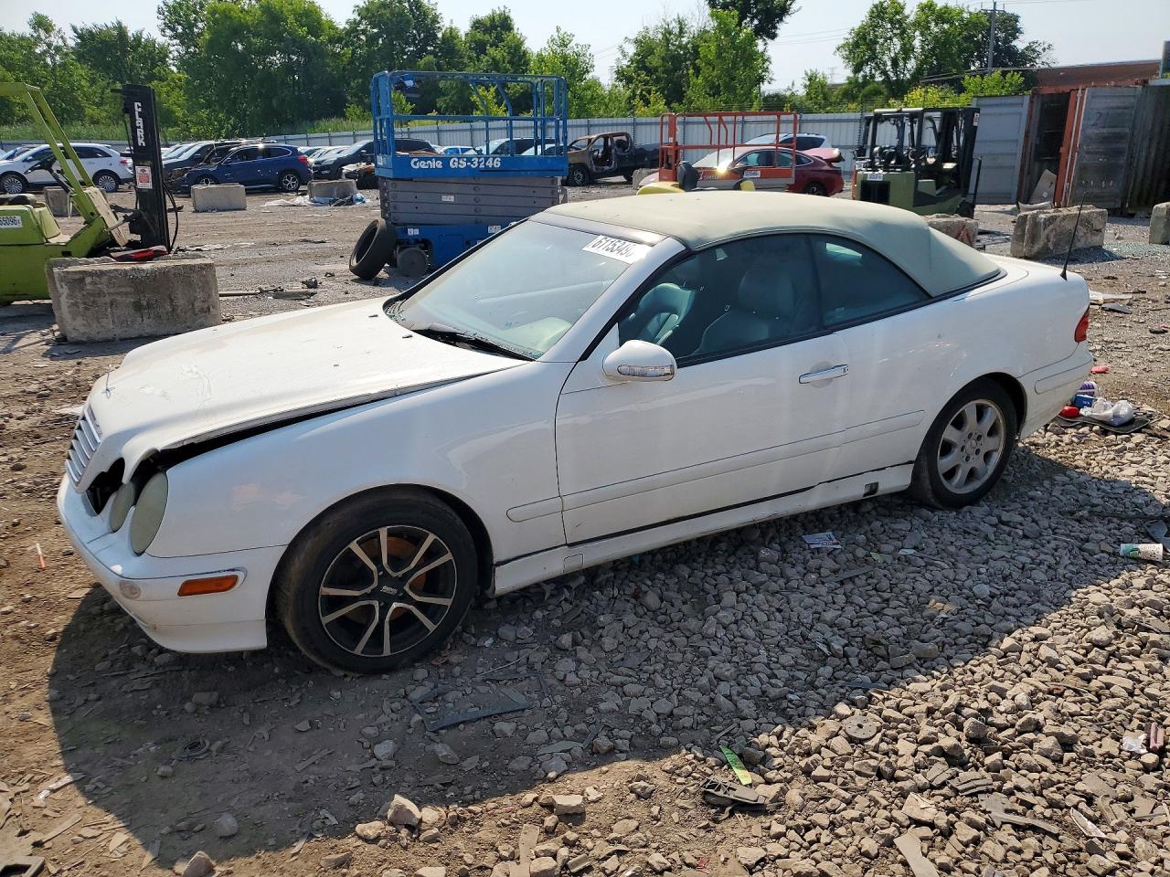 2002 MERCEDES-BENZ CLK