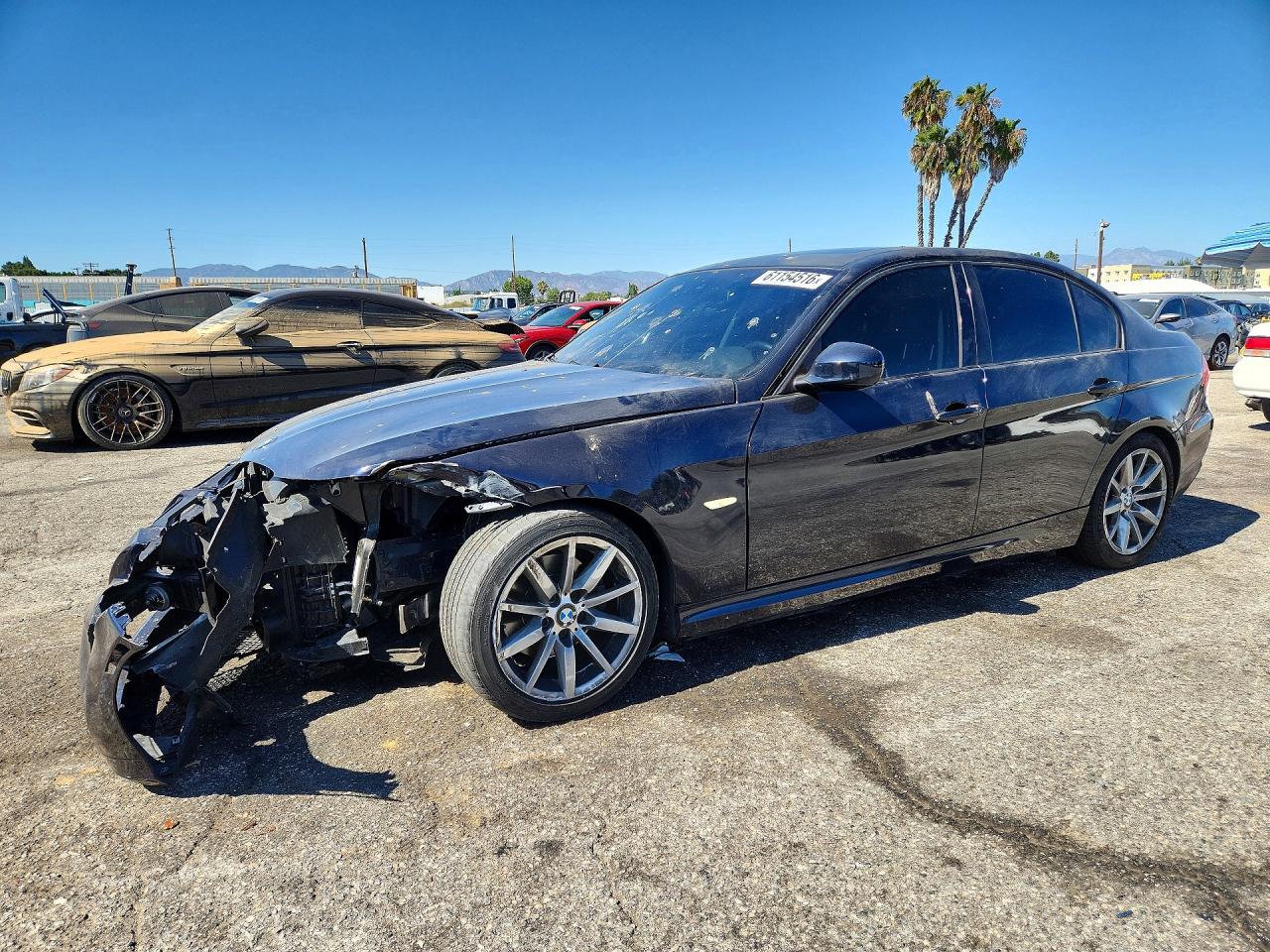 WBAPH53509A437304 · 2009 BMW 328