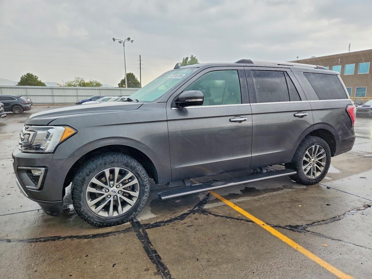1FMJU2AT8JEA19005 · 2018 FORD EXPEDITION