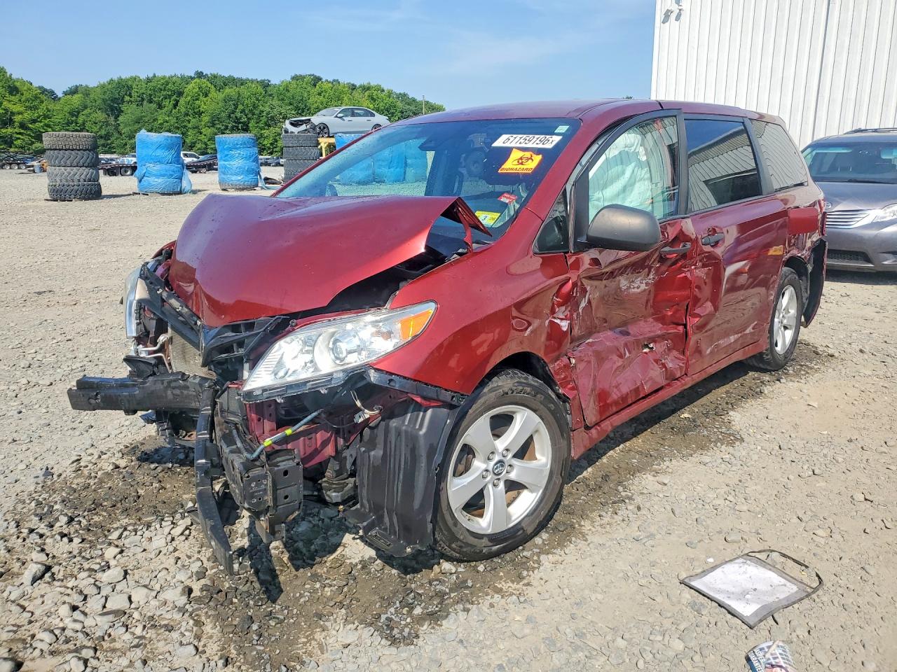 5TDZZ3DC4KS993988 · 2019 TOYOTA SIENNA
