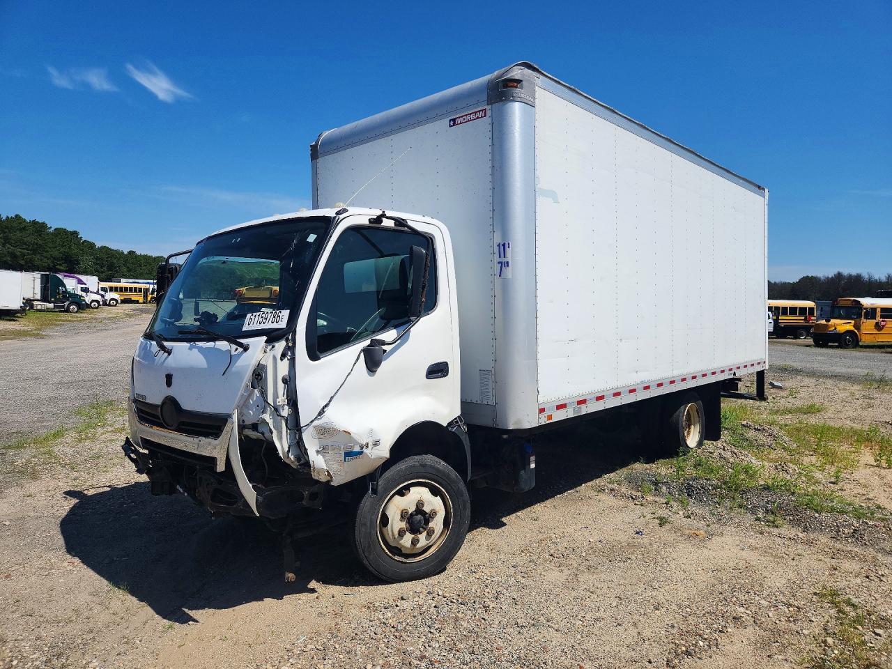 2018 HINO 195
