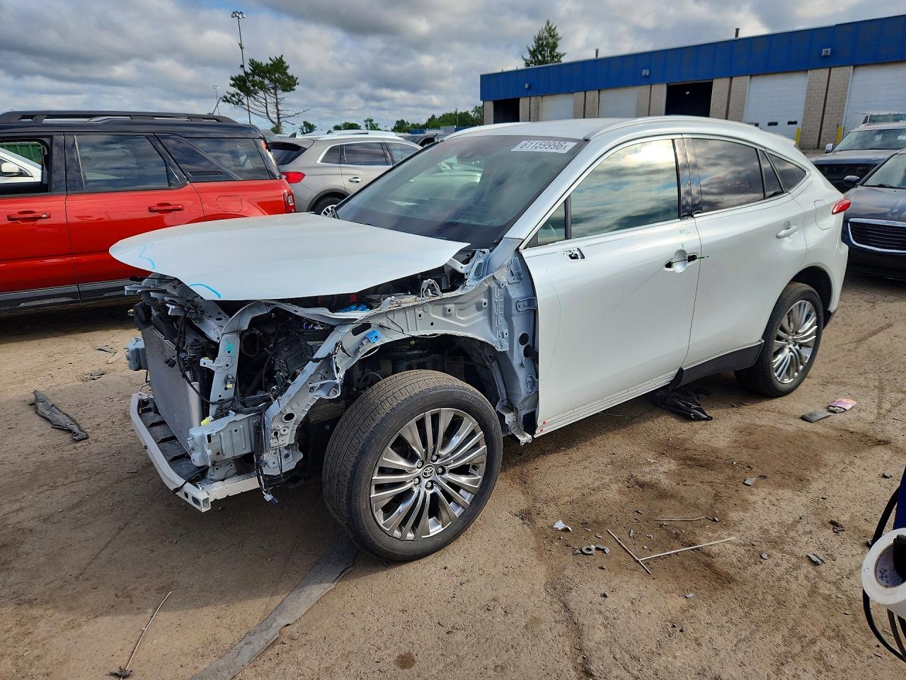 JTEAAAAH7RJ172279 · 2024 TOYOTA VENZA