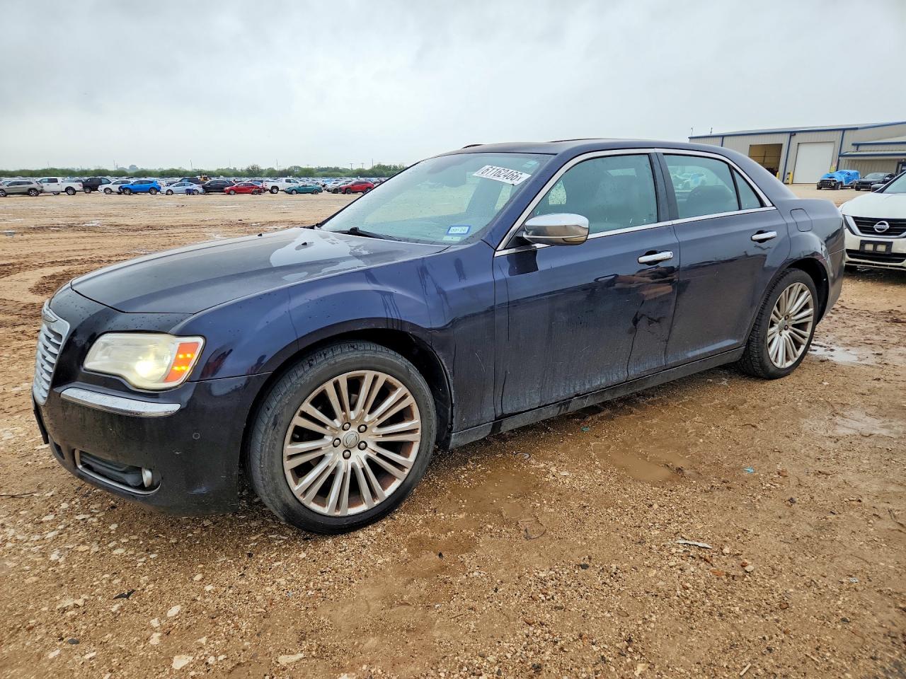 2C3CA5CG2BH514869 · 2011 CHRYSLER 300
