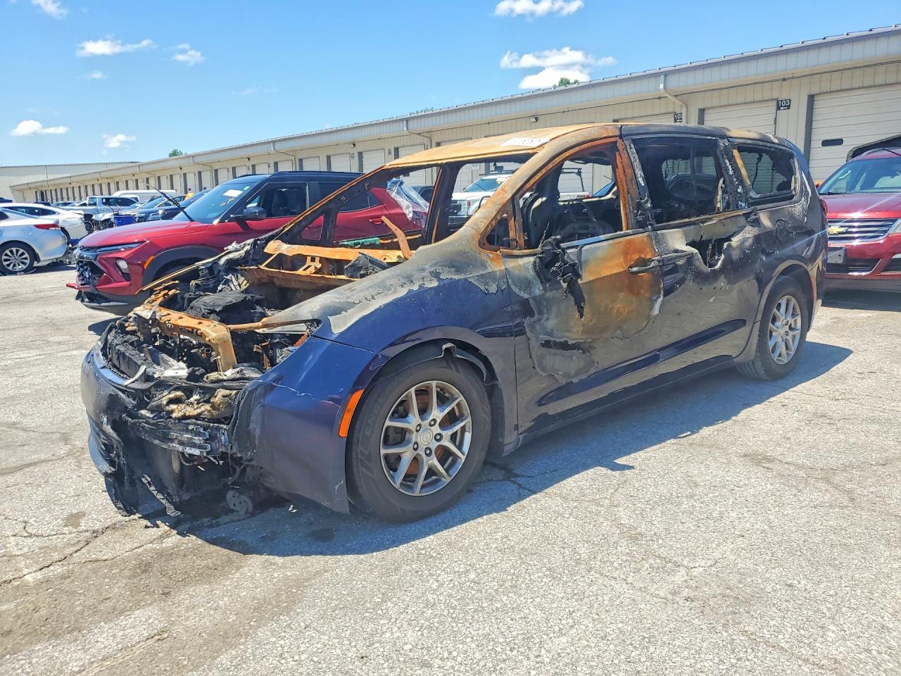 2C4RC1CG2JR148526 · 2018 CHRYSLER PACIFICA