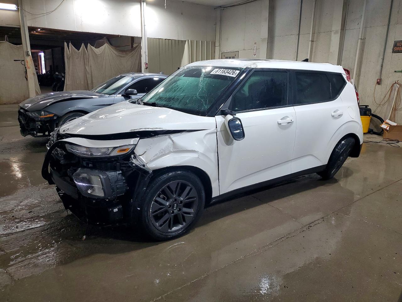 KNDJ33AU3M7143844 · 2021 KIA SOUL