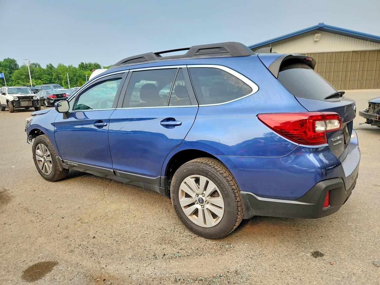 4S4BSAFC7K3216077 · 2019 SUBARU OUTBACK · 2/13