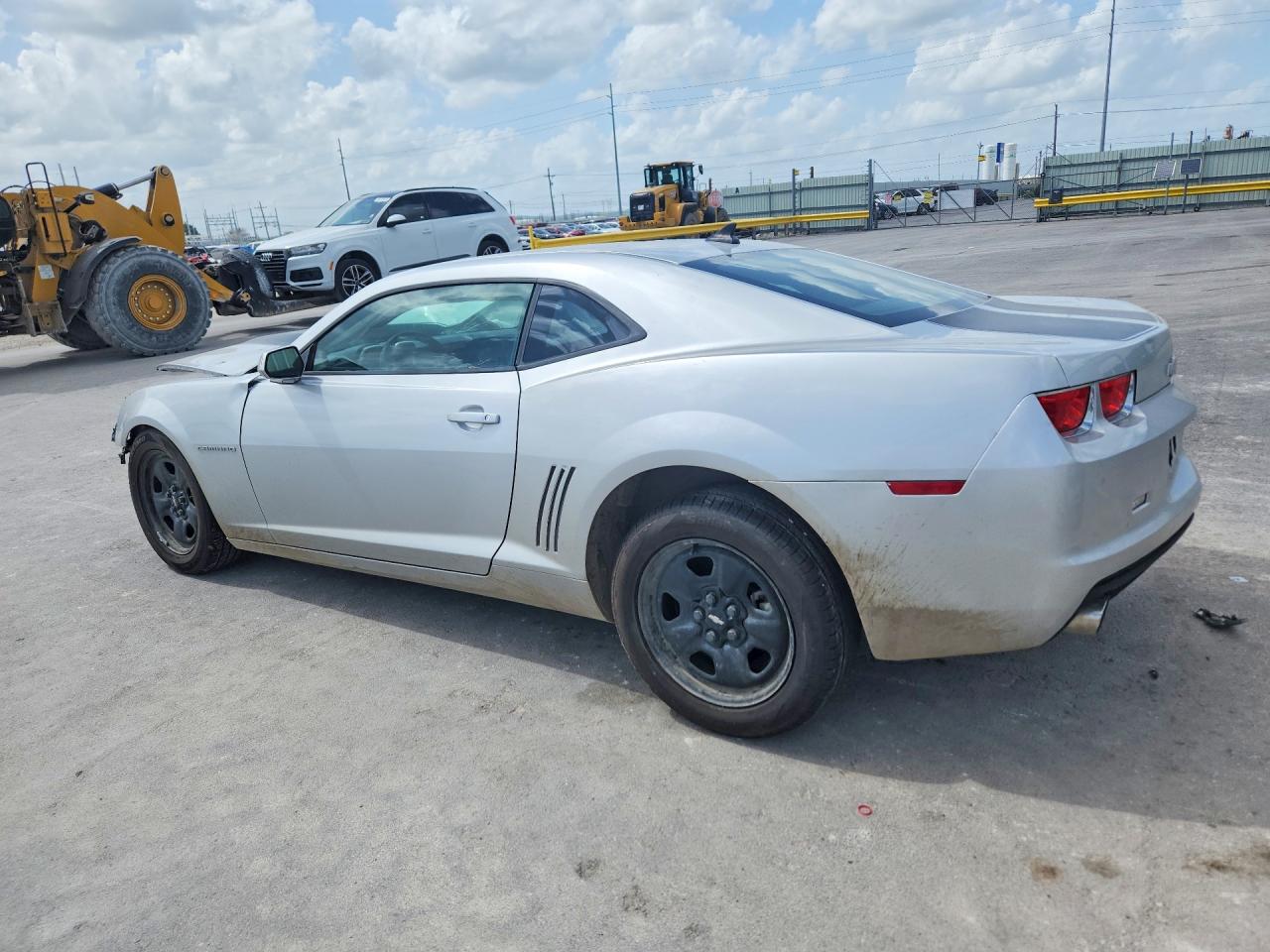 2G1FA1ED8B9136175 · 2011 CHEVROLET CAMARO · 2/13