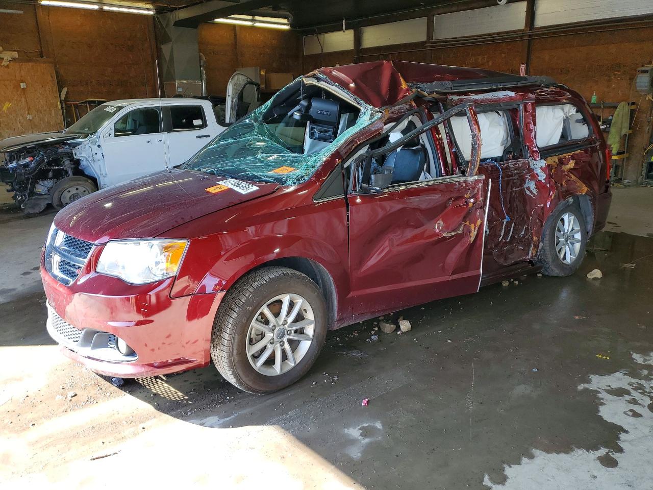 2C4RDGCG7KR717677 · 2019 DODGE GRAND CARAVAN