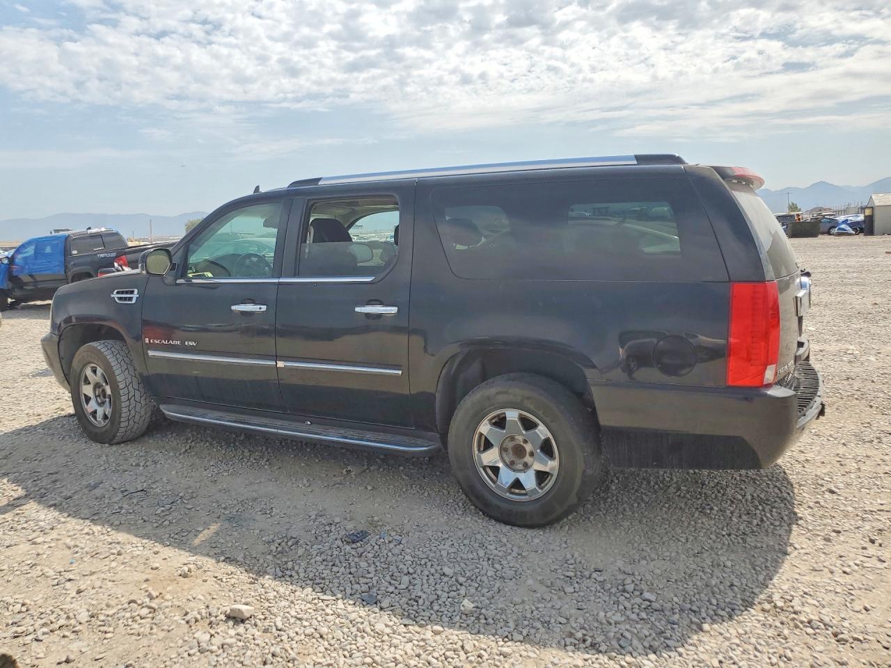 1GYFK66867R236088 · 2007 CADILLAC ESCALADE · 2/12
