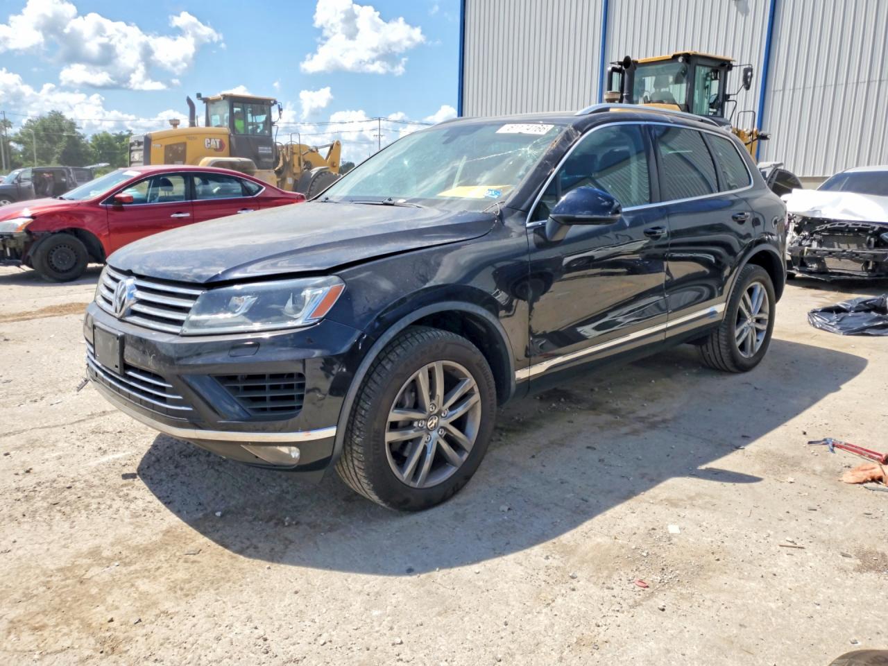 WVGEF9BPXGD001125 · 2016 VOLKSWAGEN TOUAREG