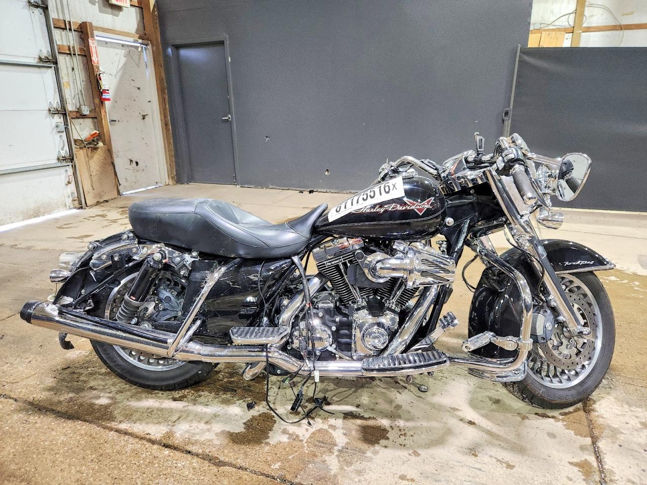 2010 HARLEY-DAVIDSON FLHR