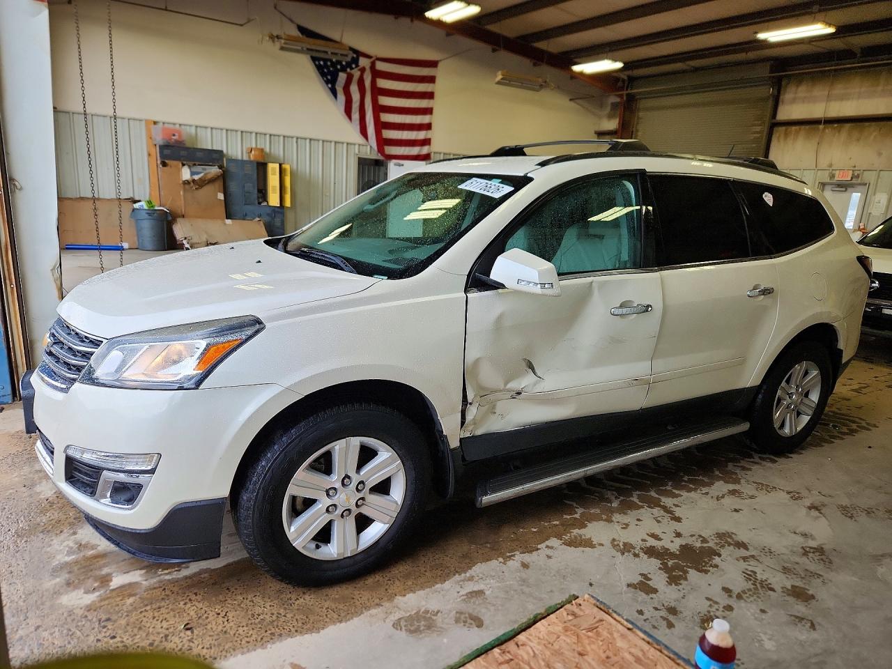 1GNKRJKD9DJ203013 · 2013 CHEVROLET TRAVERSE