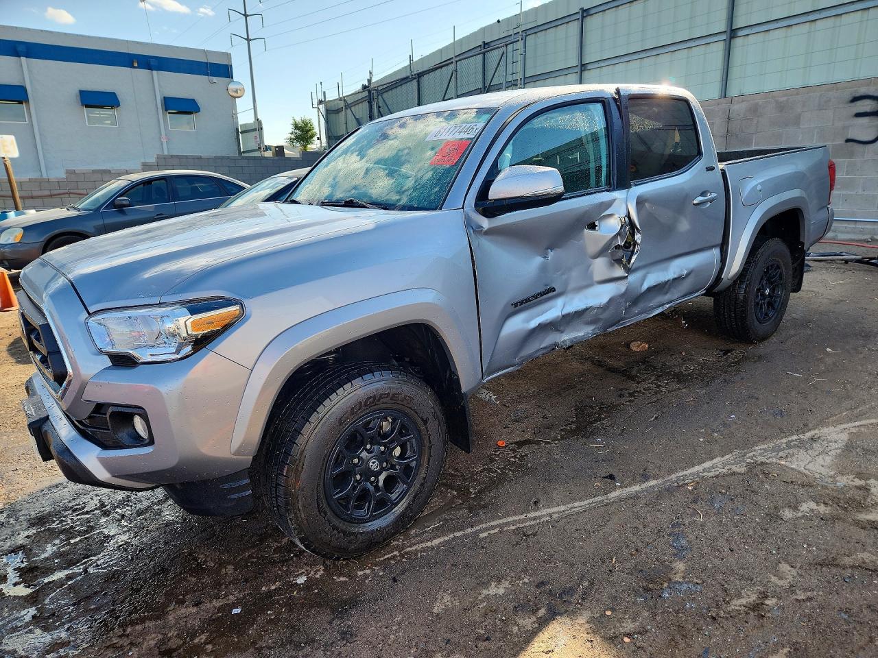 3TMCZ5AN8LM323255 · 2020 TOYOTA TACOMA