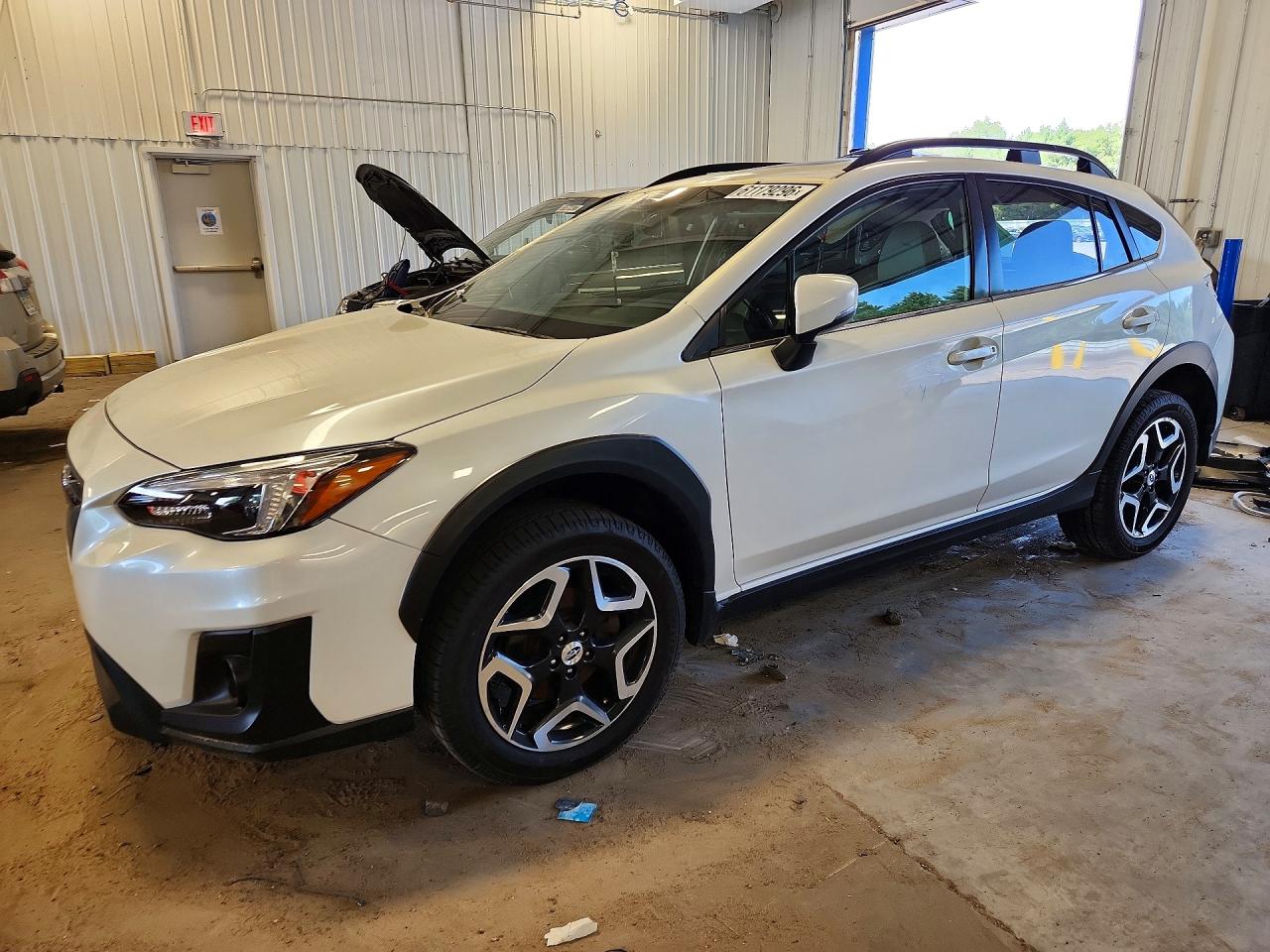 JF2GTAMC8JH210673 · 2018 SUBARU CROSSTREK