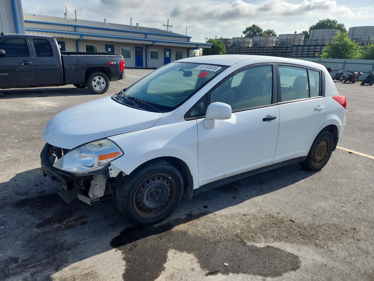 3N1BC1CPXBL406889 · 2011 NISSAN VERSA