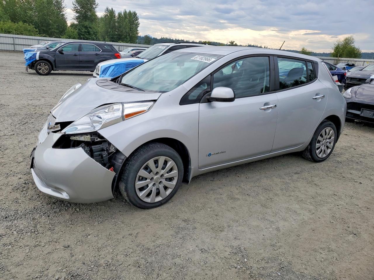 1N4AZ0CP0FC307118 · 2015 NISSAN LEAF