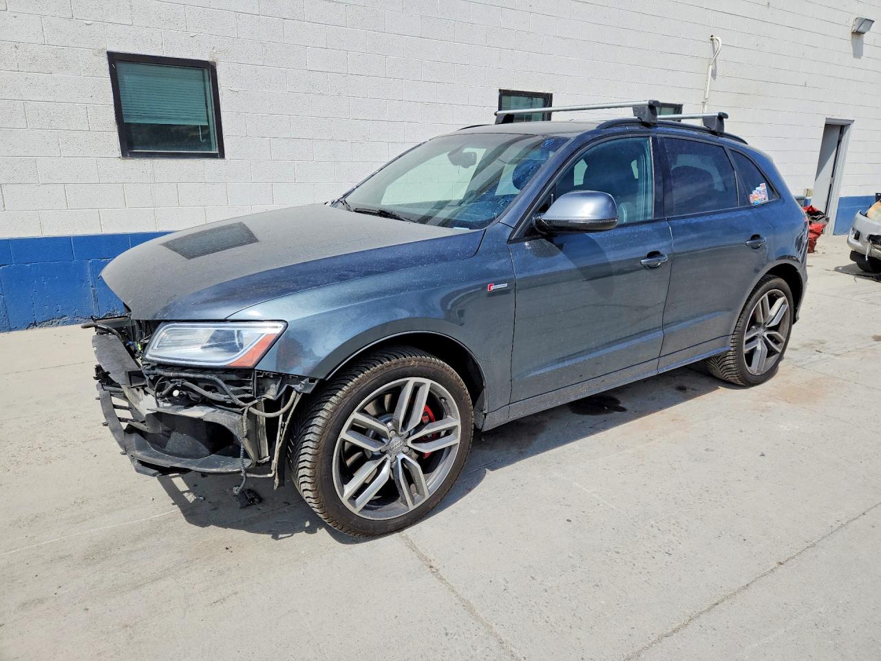 WA1CCAFP2GA029819 · 2016 AUDI SQ5