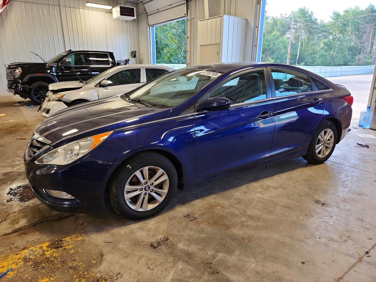 5NPEB4AC5DH553431 · 2013 HYUNDAI SONATA