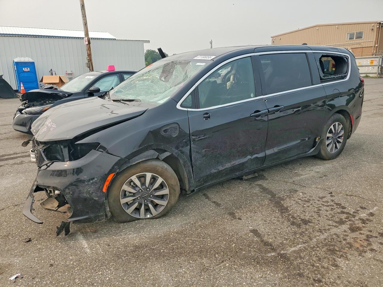 2C4RC1S75SR577338 · 2025 CHRYSLER PACIFICA
