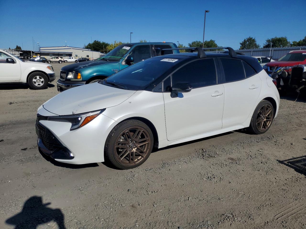 JTND4MBEXS3241065 · 2025 TOYOTA COROLLA HATCHBACK