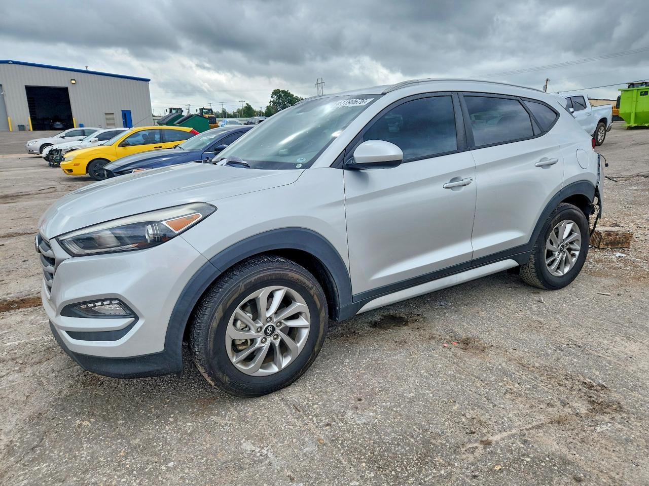 KM8J3CA45JU736615 · 2018 HYUNDAI TUCSON