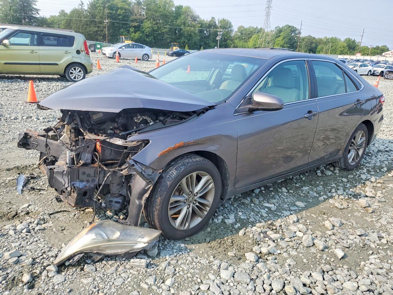 4T1BF1FK3FU104761 · 2015 TOYOTA CAMRY
