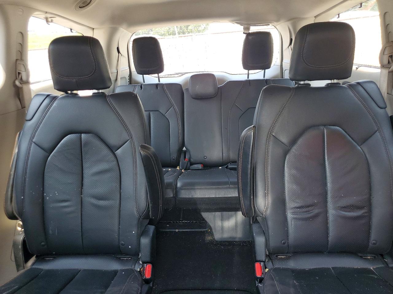 2C4RC1EGXHR804592 · 2017 CHRYSLER PACIFICA · 10/13