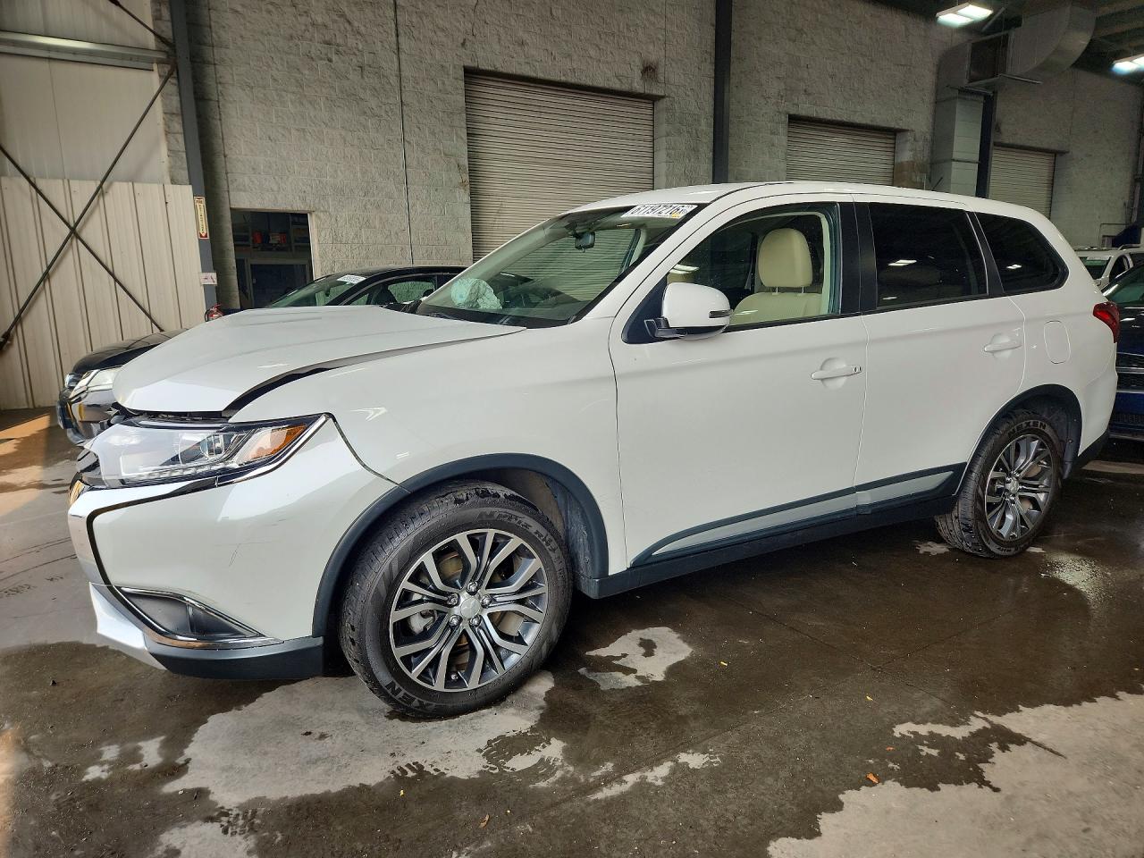 JA4AZ3A32GZ022683 · 2016 MITSUBISHI OUTLANDER