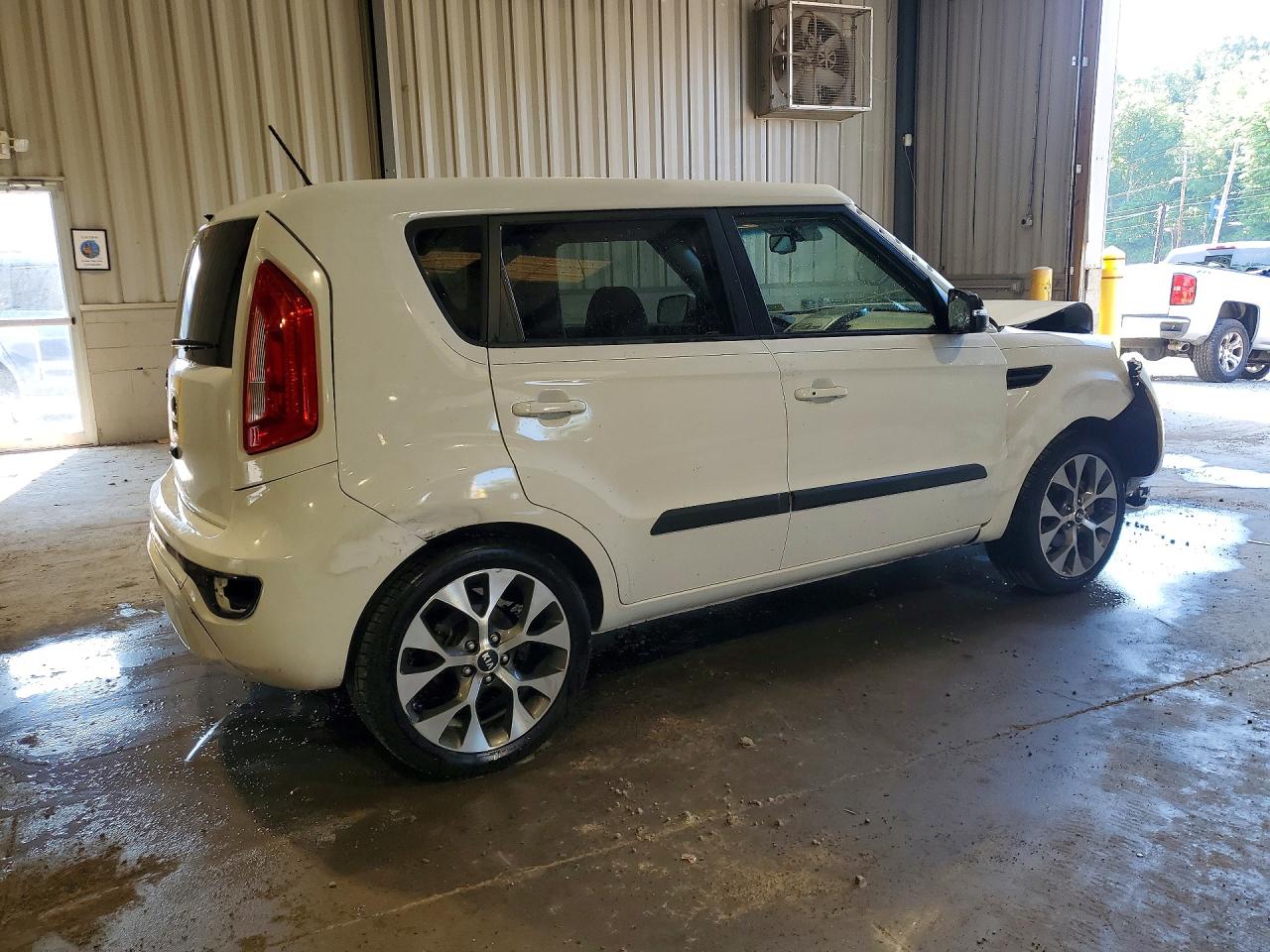 KNDJT2A69D7587550 · 2013 KIA SOUL · 3/14